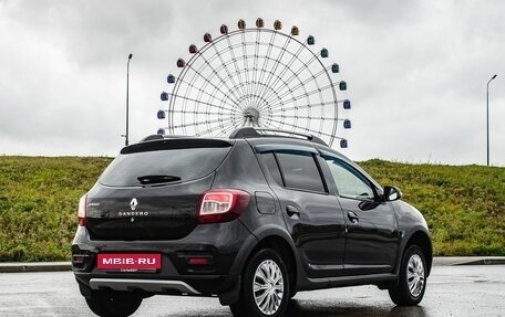 Renault Sandero II рестайлинг, 2018 год, 750 000 рублей, 2 фотография