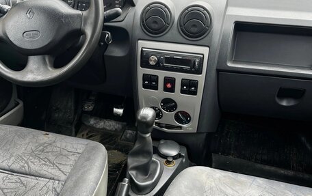Renault Logan I, 2006 год, 230 000 рублей, 3 фотография