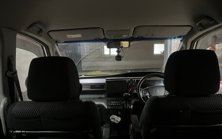 Honda Stepwgn IV, 2015 год, 1 750 000 рублей, 7 фотография