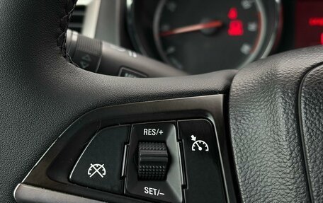 Opel Astra J, 2011 год, 649 000 рублей, 17 фотография