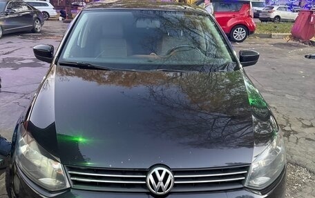 Volkswagen Polo VI (EU Market), 2014 год, 800 000 рублей, 1 фотография