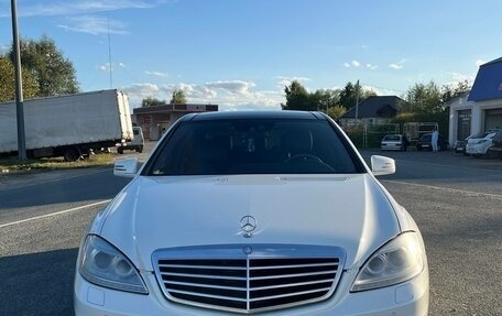 Mercedes-Benz S-Класс, 2010 год, 2 600 000 рублей, 3 фотография