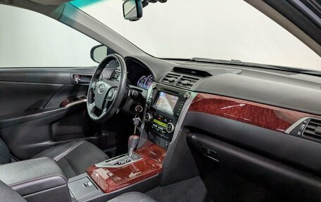 Toyota Camry, 2013 год, 1 990 000 рублей, 15 фотография