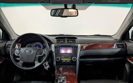 Toyota Camry, 2013 год, 1 990 000 рублей, 23 фотография