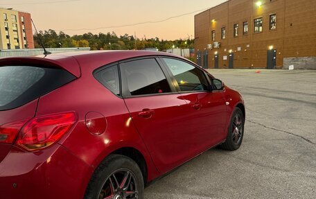 Opel Astra J, 2010 год, 520 000 рублей, 14 фотография