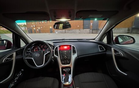Opel Astra J, 2010 год, 520 000 рублей, 9 фотография