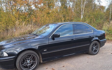 BMW 5 серия, 2002 год, 950 000 рублей, 2 фотография