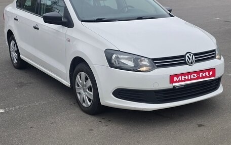 Volkswagen Polo VI (EU Market), 2013 год, 850 000 рублей, 2 фотография