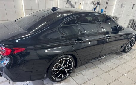 BMW 5 серия, 2021 год, 5 500 000 рублей, 2 фотография