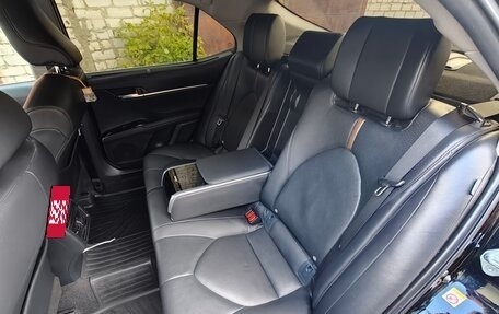 Toyota Camry, 2018 год, 2 930 000 рублей, 11 фотография