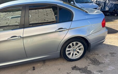 BMW 3 серия, 2011 год, 790 000 рублей, 14 фотография