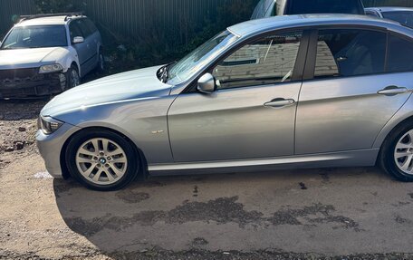 BMW 3 серия, 2011 год, 790 000 рублей, 12 фотография