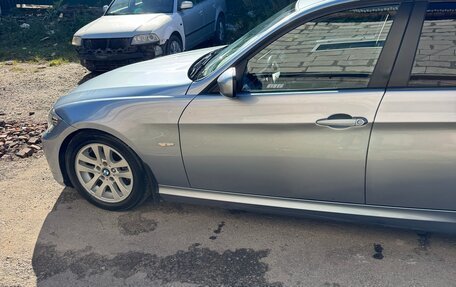 BMW 3 серия, 2011 год, 790 000 рублей, 13 фотография