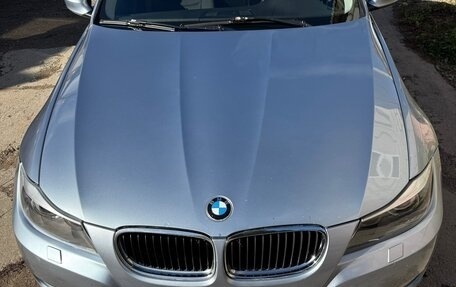 BMW 3 серия, 2011 год, 790 000 рублей, 3 фотография