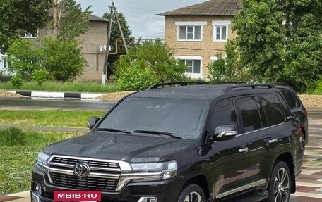 Toyota Land Cruiser 200, 2020 год, 7 800 000 рублей, 10 фотография