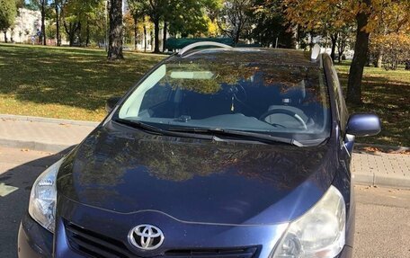 Toyota Verso I, 2010 год, 1 100 000 рублей, 1 фотография
