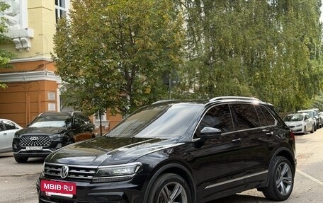 Volkswagen Tiguan II, 2018 год, 2 890 000 рублей, 2 фотография