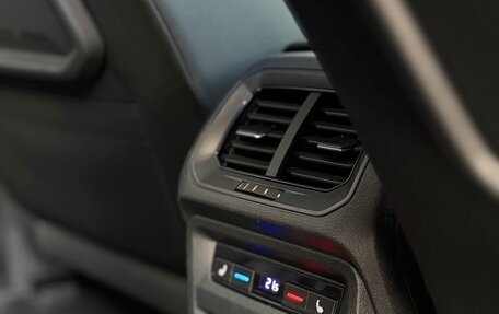 Volkswagen Tiguan II, 2018 год, 2 890 000 рублей, 14 фотография