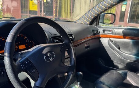 Toyota Avensis III рестайлинг, 2007 год, 655 000 рублей, 10 фотография