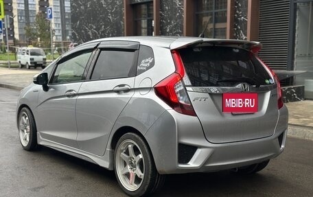 Honda Fit III, 2016 год, 1 030 000 рублей, 6 фотография