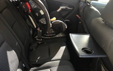Toyota Verso I, 2010 год, 1 100 000 рублей, 17 фотография