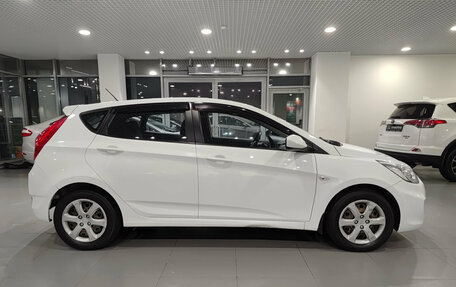 Hyundai Solaris II рестайлинг, 2013 год, 670 000 рублей, 8 фотография