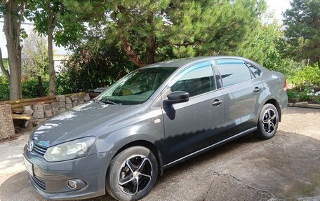 Volkswagen Polo VI (EU Market), 2012 год, 850 000 рублей, 1 фотография