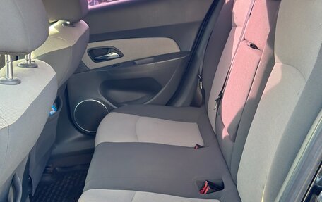 Chevrolet Cruze II, 2010 год, 495 000 рублей, 9 фотография