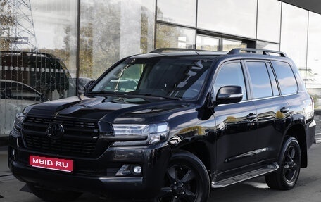 Toyota Land Cruiser 200, 2018 год, 5 298 000 рублей, 1 фотография