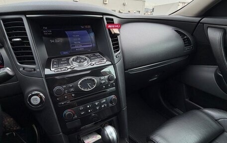 Infiniti FX II, 2011 год, 2 200 000 рублей, 18 фотография