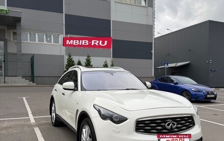 Infiniti FX II, 2011 год, 2 200 000 рублей, 8 фотография
