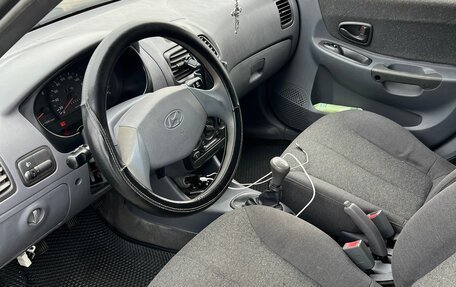 Hyundai Accent II, 2005 год, 350 000 рублей, 2 фотография