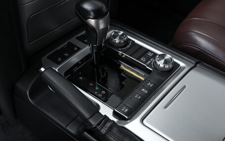 Toyota Land Cruiser 200, 2018 год, 5 298 000 рублей, 19 фотография