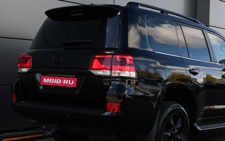 Toyota Land Cruiser 200, 2018 год, 5 298 000 рублей, 25 фотография
