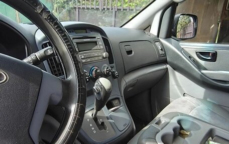 Hyundai Grand Starex Grand Starex I рестайлинг 2, 2008 год, 1 050 000 рублей, 5 фотография