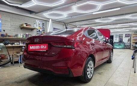 Hyundai Solaris II рестайлинг, 2018 год, 1 550 000 рублей, 2 фотография