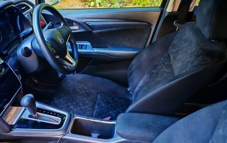 Honda Shuttle II, 2015 год, 1 450 000 рублей, 17 фотография