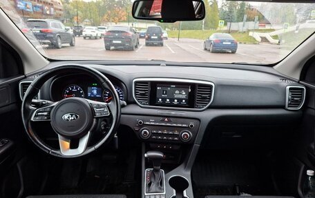 KIA Sportage IV рестайлинг, 2018 год, 2 200 000 рублей, 3 фотография