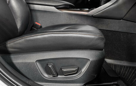 Toyota Camry, 2018 год, 2 590 000 рублей, 15 фотография