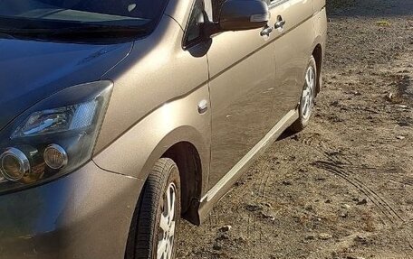 Toyota ISis I, 2009 год, 1 150 000 рублей, 11 фотография
