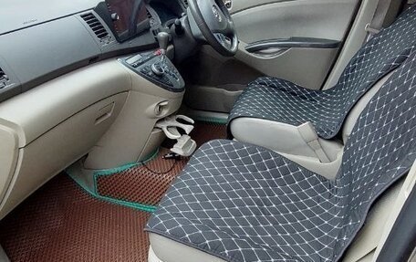 Toyota ISis I, 2009 год, 1 150 000 рублей, 16 фотография