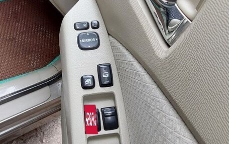Toyota ISis I, 2009 год, 1 150 000 рублей, 15 фотография