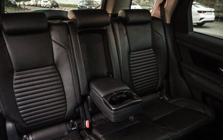 Land Rover Discovery Sport I рестайлинг, 2021 год, 3 399 777 рублей, 32 фотография