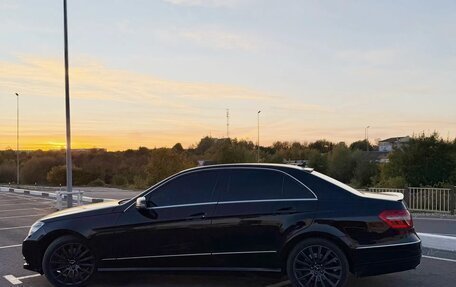 Mercedes-Benz E-Класс, 2012 год, 1 750 000 рублей, 7 фотография