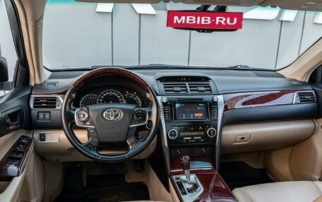 Toyota Camry, 2011 год, 1 750 000 рублей, 6 фотография