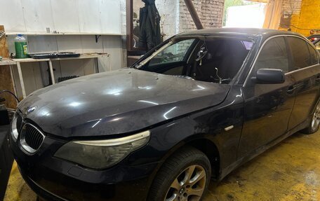 BMW 5 серия, 2007 год, 490 000 рублей, 13 фотография