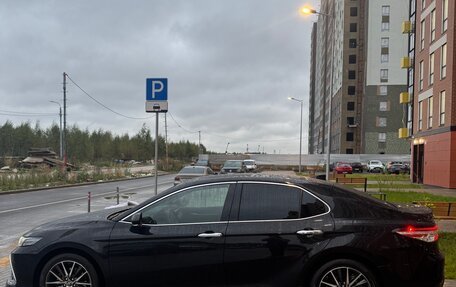 Toyota Camry, 2022 год, 3 350 000 рублей, 4 фотография