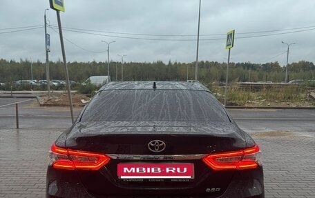 Toyota Camry, 2022 год, 3 350 000 рублей, 5 фотография