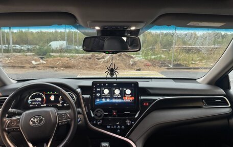 Toyota Camry, 2022 год, 3 350 000 рублей, 8 фотография