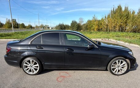 Mercedes-Benz C-Класс, 2011 год, 850 000 рублей, 2 фотография